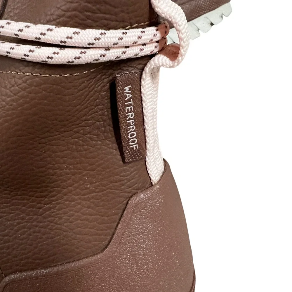 Converse Chuck Taylor All Star Lugged 2.0 CC X-Hi Boots Women‎ 9.5 Waterproof